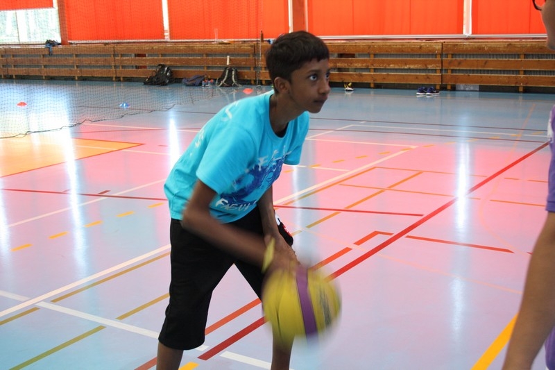 Village Camps International Summer Camp Leysin, Switzerland 2025-08-09 https://www.villagecamps.com/journals_admin/images/707-24-basketball (28).jpg